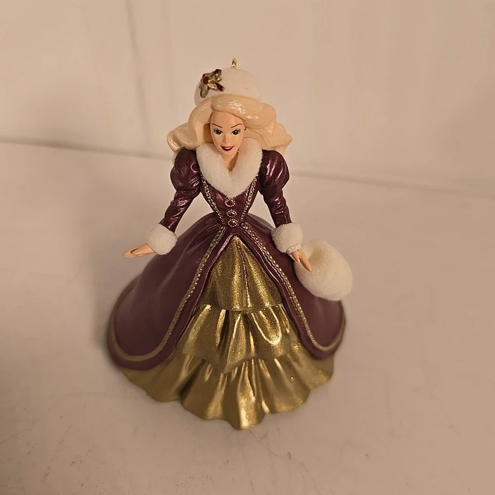 Hallmark‎ Keepsake Ornament Holiday Barbie Collector's Series 1996 Christmas